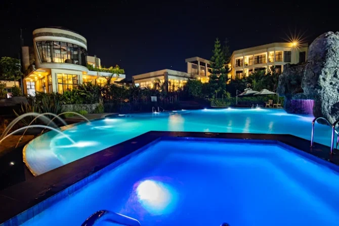 Grotta Resort